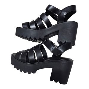 Black Aldo Platform Sandles